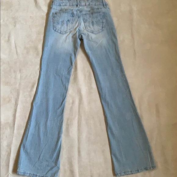 BONGO distressed lookjeans for size 3 junior girls - Picture 3 of 5